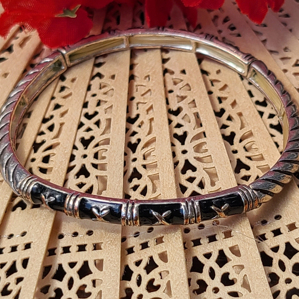 STRETCHY BRACELET FOR SALE - Picture 3 of 7